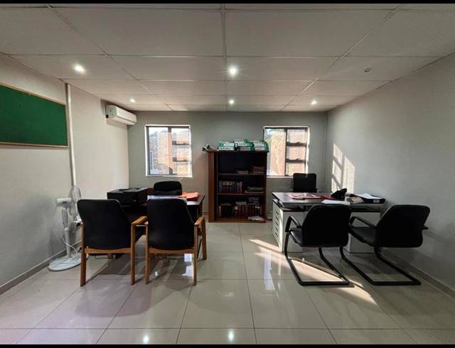 OFFICE PROPERTY TO RENT IN ELDORAIGNE